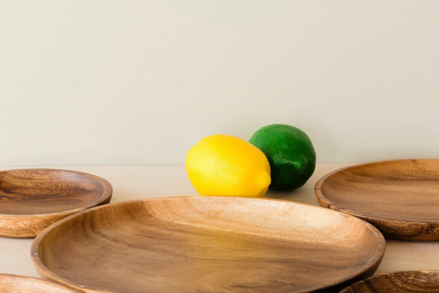 High-Quality Wood Tableware1